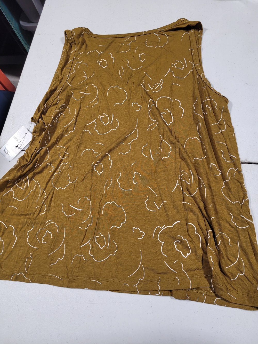 Nine West Mustard Floral V-Neck Sleeveless Top - Picture 3 of 3